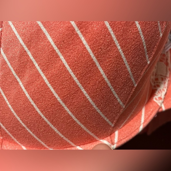 Cacique Striped hot pink  and White bra with lace - Picture 2 of 6